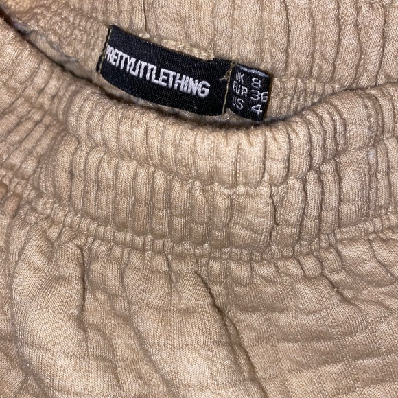 pretty little thing - beige sweatpants - Picture 2 of 4